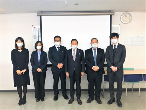 新入教職員入職式とガイダンス