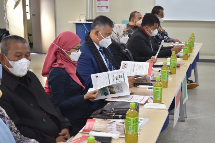 小林理事長による日本の介護教育の紹介